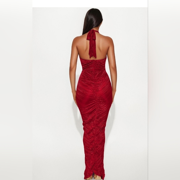 Striking Red Backless Rouched Halter Dress - Picture 4 of 4